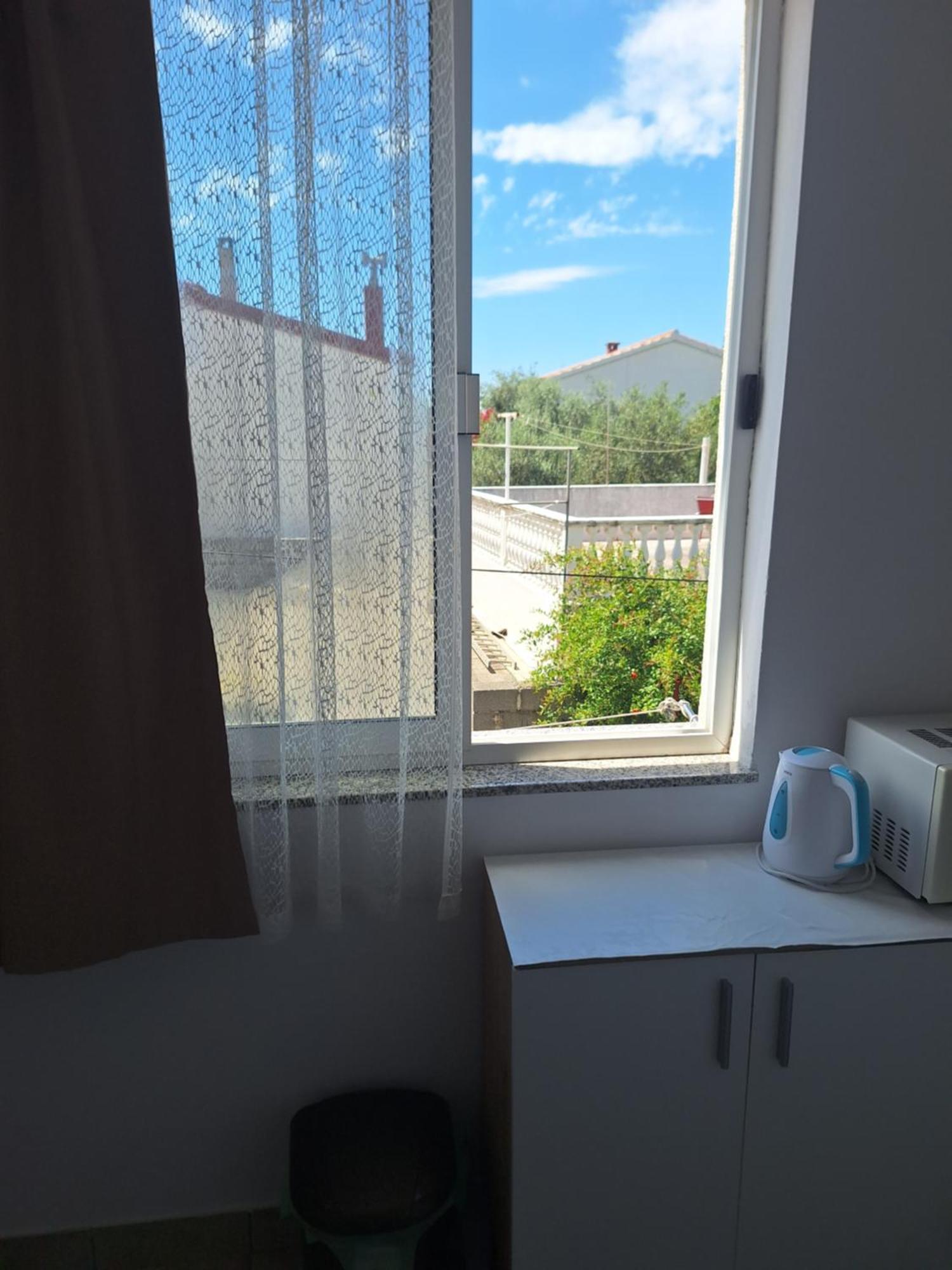 Diana Rooms And Apartments Starigrad Paklenica Exterior foto