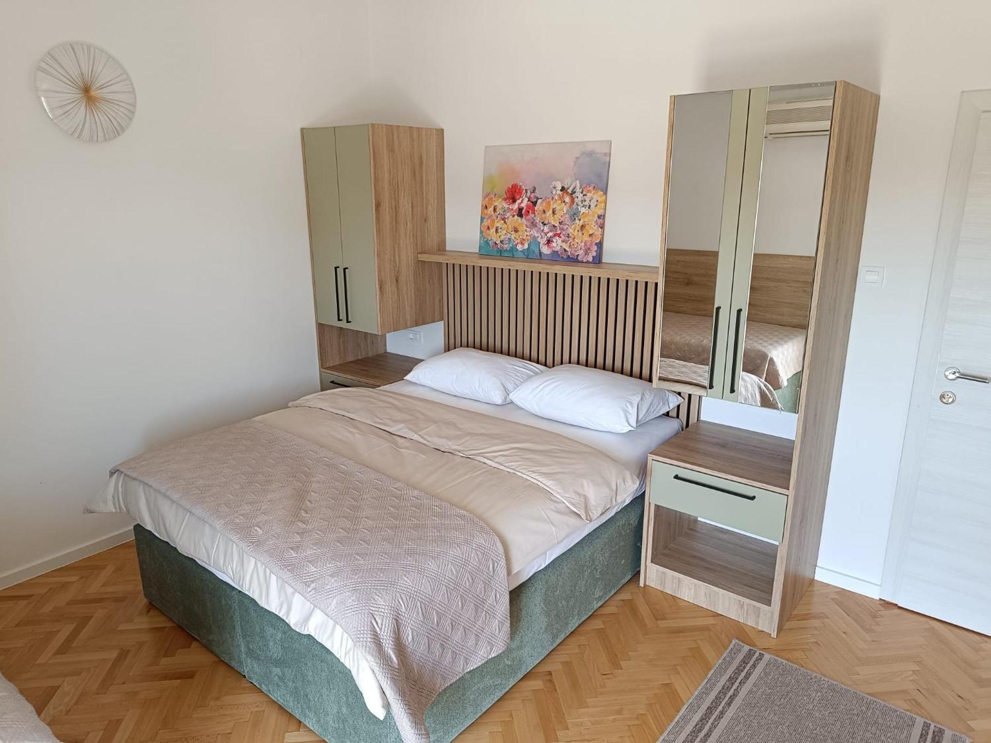Diana Rooms And Apartments Starigrad Paklenica Exterior foto